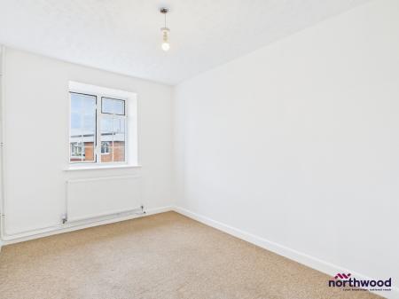 2 bedroom Flat to let in Roselands Avenue, Roselands, Eastbourne, BN22