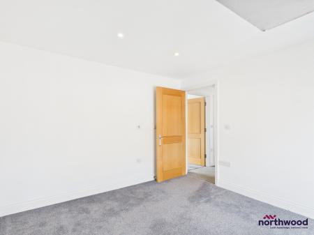 2 bedroom Maisonette to let in 22 Darley Road, Meads, Eastbourne, BN20