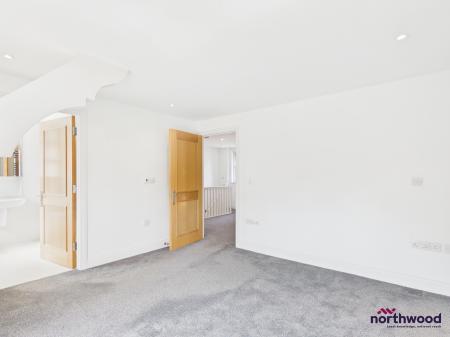 2 bedroom Maisonette to let in 22 Darley Road, Meads, Eastbourne, BN20