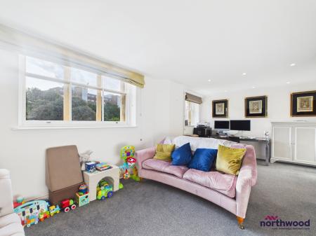 2 bedroom Maisonette to let in 22 Darley Road, Meads, Eastbourne, BN20