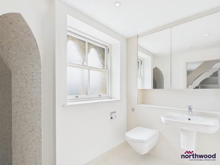 2 bedroom Maisonette to let in 22 Darley Road, Meads, Eastbourne, BN20