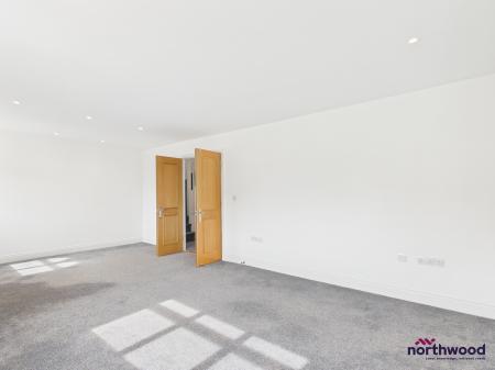 2 bedroom Maisonette to let in 22 Darley Road, Meads, Eastbourne, BN20