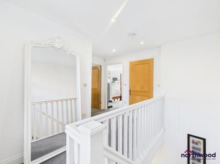 2 bedroom Maisonette to let in Darley Road, Eastbourne, BN20