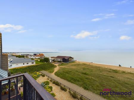 2 bedroom Apartment for sale in Chatham Green, Sovereign Harbour North, Eastbourne, BN23