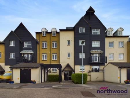 2 bedroom Apartment for sale in Chatham Green, Sovereign Harbour North, Eastbourne, BN23