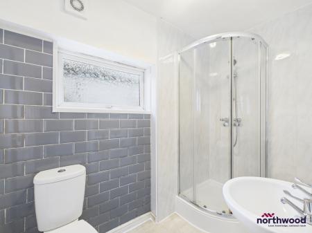 2 bedroom Flat to let in Langney Road, Town Centre, Eastbourne, BN21