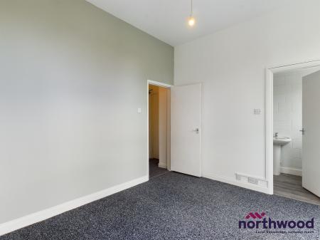 1 bedroom Flat to let in Elphinstone Road, Hastings, TN34