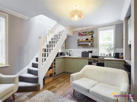 1 bedroom Maisonette to let in Warrior Gardens, St. Leonards-On-Sea, TN37