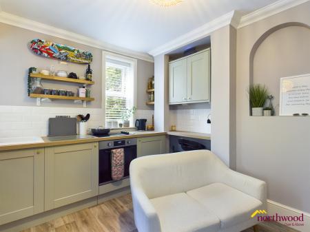 1 bedroom Maisonette to let in Warrior Gardens, St. Leonards-On-Sea, TN37