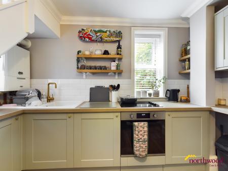 1 bedroom Maisonette to let in Warrior Gardens, St. Leonards-On-Sea, TN37