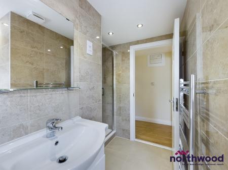 1 bedroom Flat to let in Lewes Road, Upperton, Eastbourne, BN21