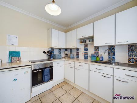 2 bedroom Flat to let in Collier Road, Pevensey Bay, BN24