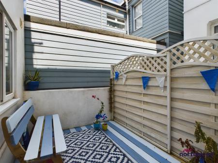 2 bedroom Flat to let in Collier Road, Pevensey Bay, BN24