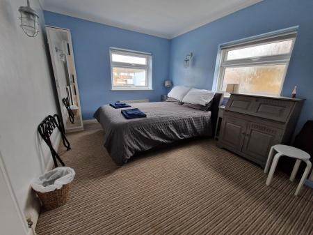 2 bedroom Flat to let in Collier Road, Pevensey Bay, BN24