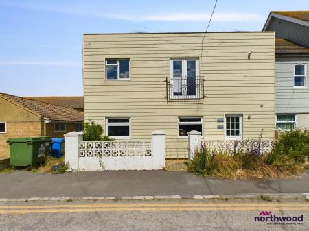 2 bedroom Flat to let in Collier Road, Pevensey Bay, BN24