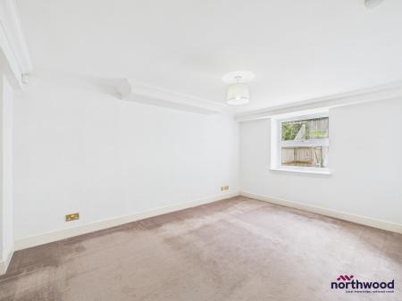 3 bedroom Apartment for sale in Silverdale Road, Lower Meads, Eastbourne, BN20