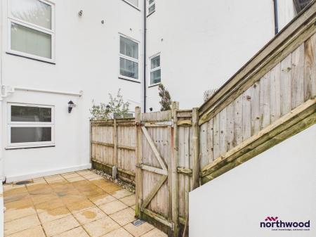 3 bedroom Apartment for sale in Silverdale Road, Lower Meads, Eastbourne, BN20