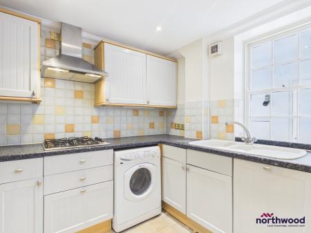 3 bedroom Apartment for sale in Silverdale Road, Lower Meads, Eastbourne, BN20