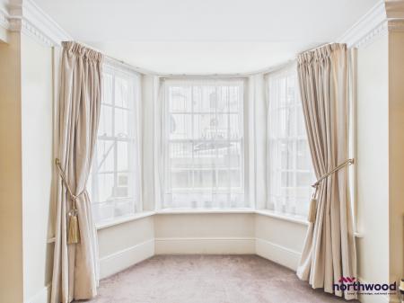 3 bedroom Apartment for sale in Silverdale Road, Lower Meads, Eastbourne, BN20