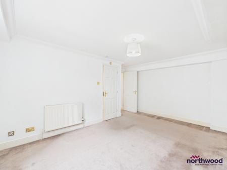 3 bedroom Apartment for sale in Silverdale Road, Lower Meads, Eastbourne, BN20