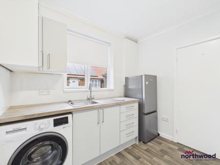 1 bedroom Bungalow to let in Farlaine Road, Willingdon, Eastbourne, BN21