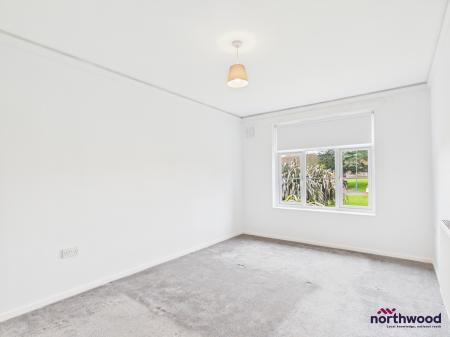 1 bedroom Bungalow to let in Farlaine Road, Willingdon, Eastbourne, BN21