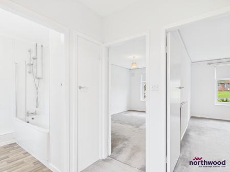 1 bedroom Bungalow to let in Farlaine Road, Willingdon, Eastbourne, BN21