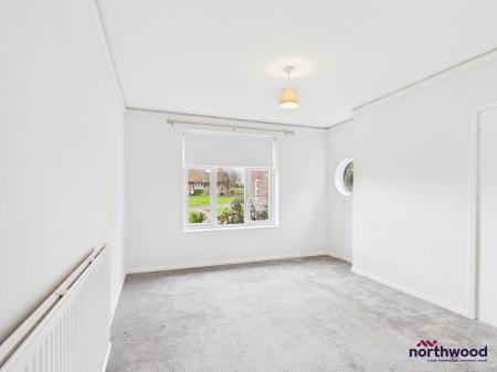 1 bedroom Bungalow to let in Farlaine Road, Willingdon, Eastbourne, BN21