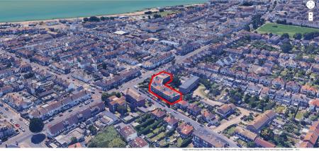 2 bedroom Flat to let in Seaside, Roselands, Eastbourne, BN22