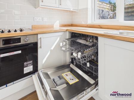 4 bedroom Terraced House for sale in Seaside, Redoubt, Eastbourne, BN22