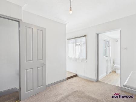 2 bedroom Terraced House to let in Sidley Road, Redoubt, Eastbourne, BN22