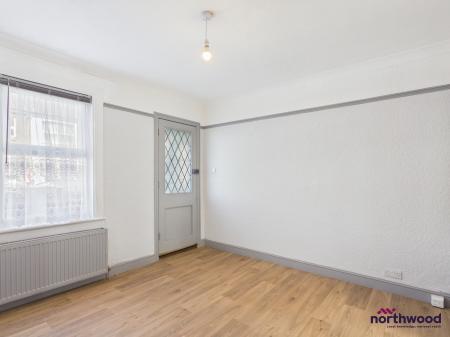 2 bedroom Terraced House to let in Sidley Road, Redoubt, Eastbourne, BN22