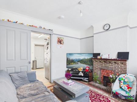 2 bedroom Terraced House to let in Sidley Road, Redoubt, Eastbourne, BN22