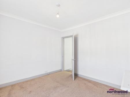 2 bedroom Terraced House to let in Sidley Road, Redoubt, Eastbourne, BN22