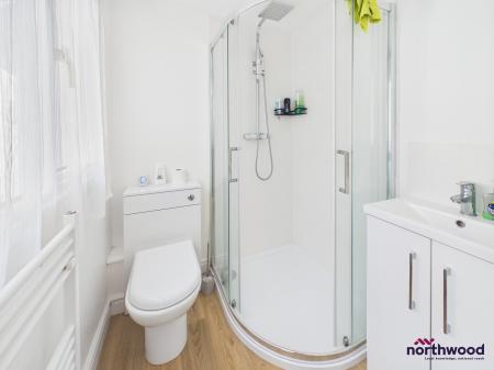 2 bedroom Terraced House to let in Sidley Road, Redoubt, Eastbourne, BN22