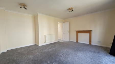 2 bedroom Town house to let in Lushington Lane, Little Chelsea, Eastbourne, BN21