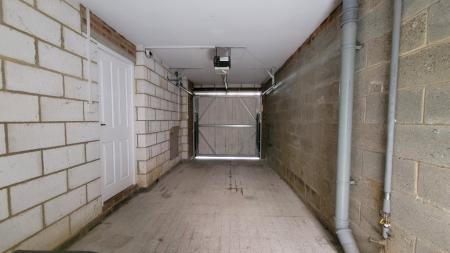 2 bedroom Town house to let in Lushington Lane, Little Chelsea, Eastbourne, BN21