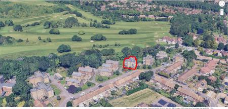 1 bedroom Flat for sale in Rockhurst Drive, Old Town, Eastbourne, BN20