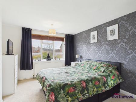 1 bedroom Flat for sale in Rockhurst Drive, Old Town, Eastbourne, BN20