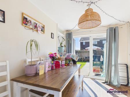 2 bedroom Terraced House for sale in Carisbrooke Close, Langney, Eastbourne, BN23