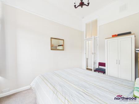 2 bedroom Apartment for sale in Blackwater Road, Lower Meads, Eastbourne, BN21