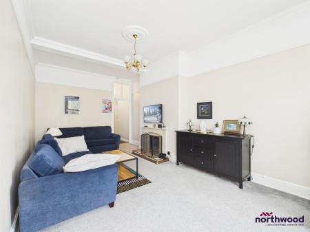 2 bedroom Apartment for sale in Blackwater Road, Lower Meads, Eastbourne, BN21