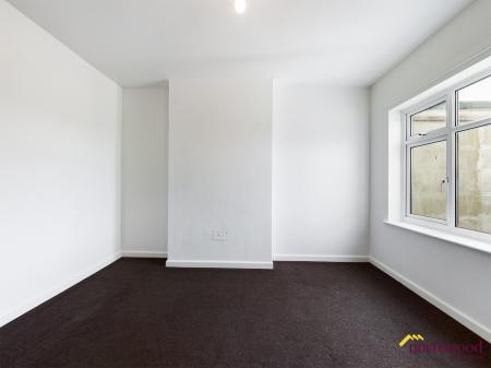 1 bedroom Flat to let in Langney Road, Eastbourne, BN21