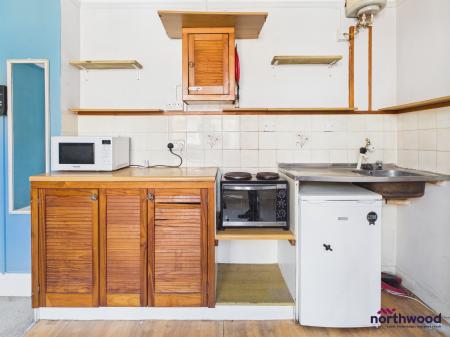 1 bedroom House share to let in Hyde Road, Little Chelsea, Eastbourne, BN21