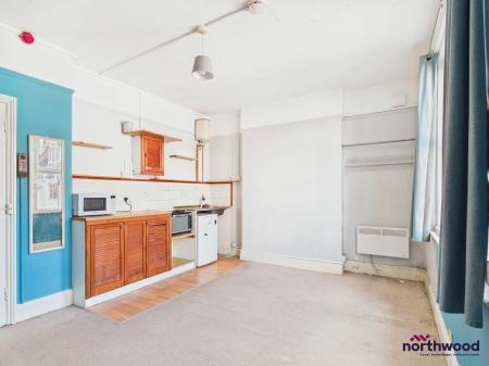 1 bedroom House share to let in Hyde Road, Little Chelsea, Eastbourne, BN21