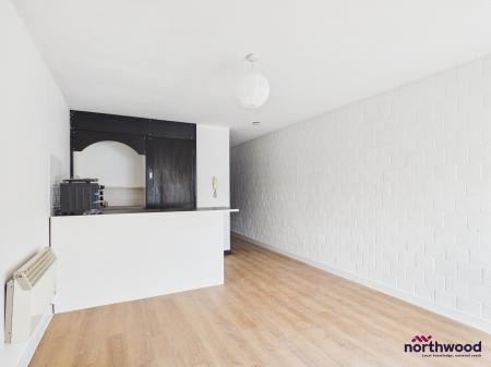 1 bedroom Studio flat to let in 169 Langney Road, Eastbourne, BN22