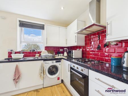 1 bedroom Flat to let in Lewes Road, Eastbourne, BN21