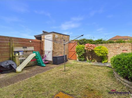 2 bedroom Terraced House to let in Pensford Drive, Langney, Eastbourne, BN23