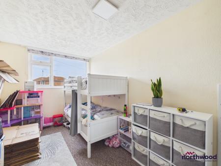 2 bedroom Terraced House to let in Pensford Drive, Langney, Eastbourne, BN23