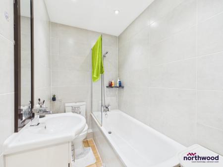 1 bedroom Flat to let in Saxon Street, St. Leonards-On-Sea, TN37